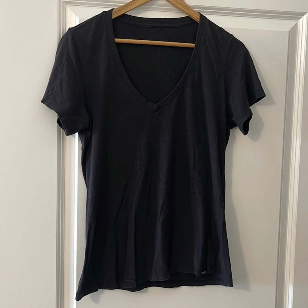 Women’s Cariloha size Large black top